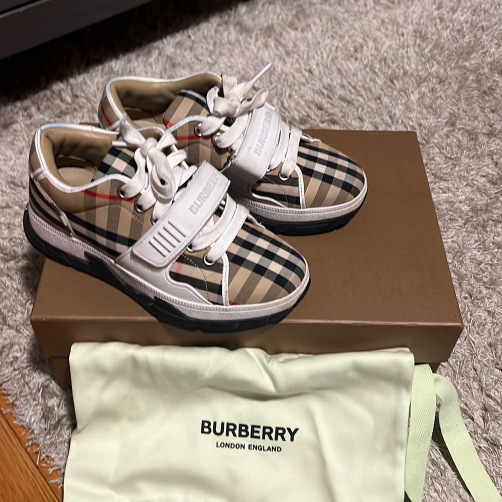 Kids Burberry sneakers